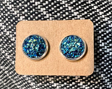 Load image into Gallery viewer, Blue/Green Druzy on Silver Studs
